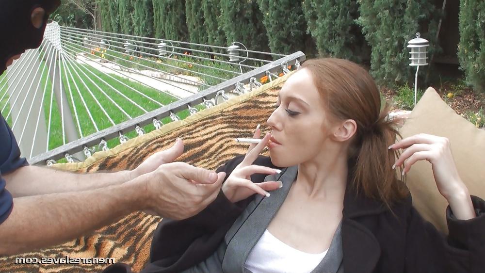 25P Beautiful smoking mistresses