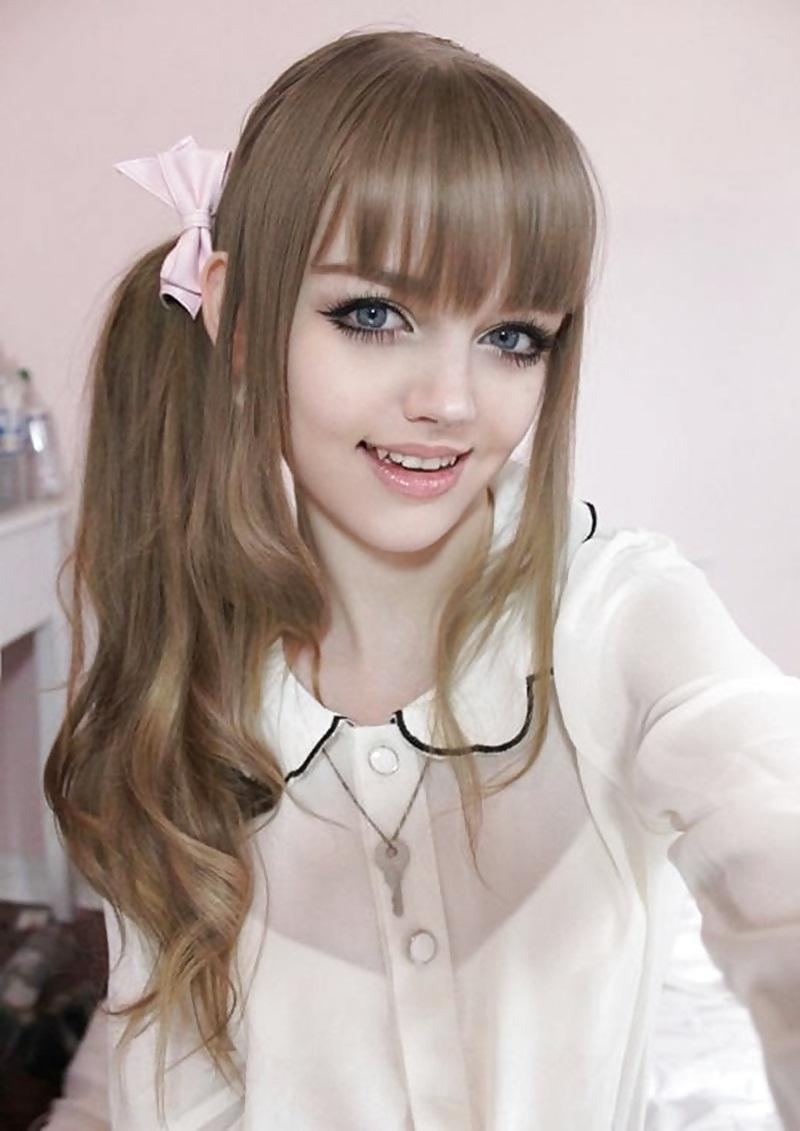 10P Dakota Rose young cute doll