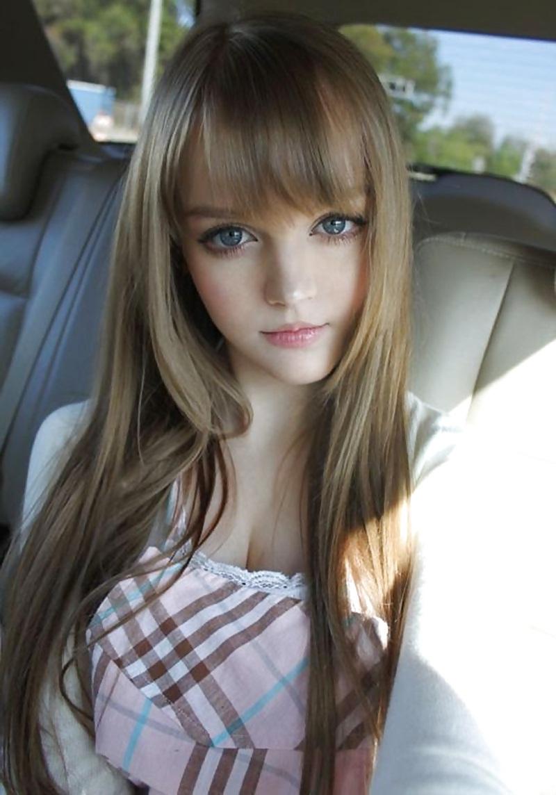 10P Dakota Rose young cute doll