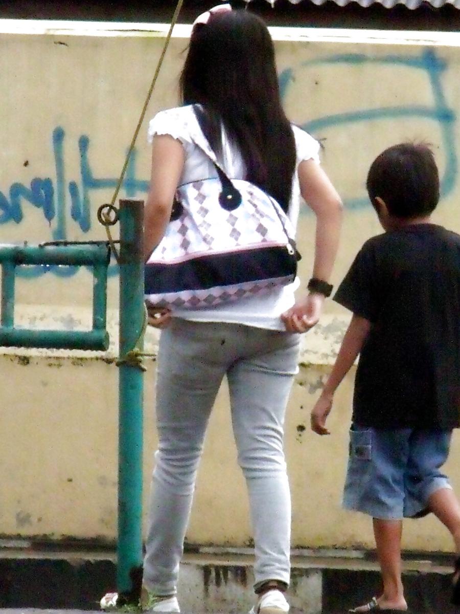 17P Sexy Teen in Tight Jeans