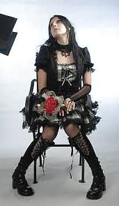 22P Goth doll