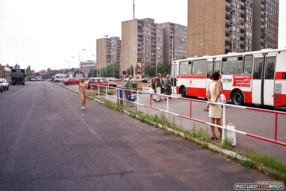 25P Walking nude on the street