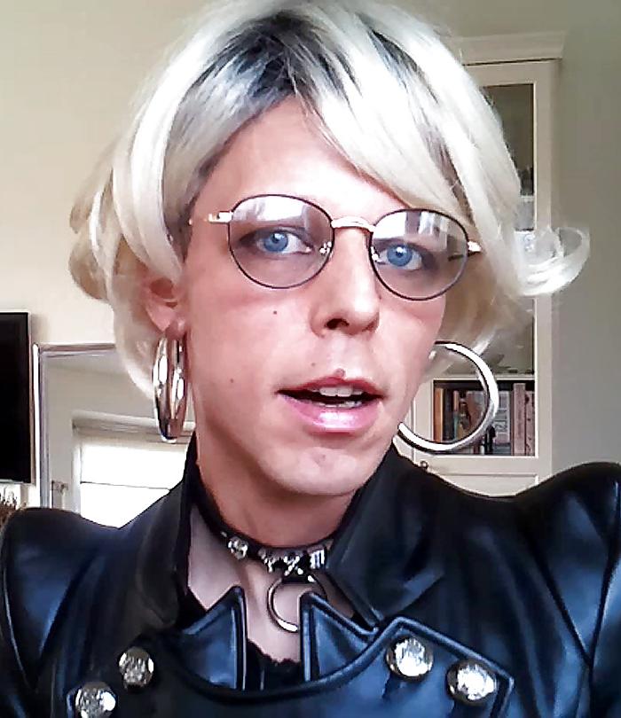 18P Sissy in Leather