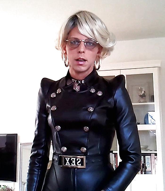 18P Sissy in Leather