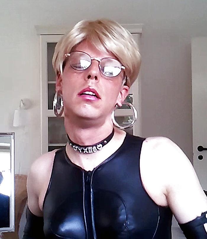 18P Sissy in Leather