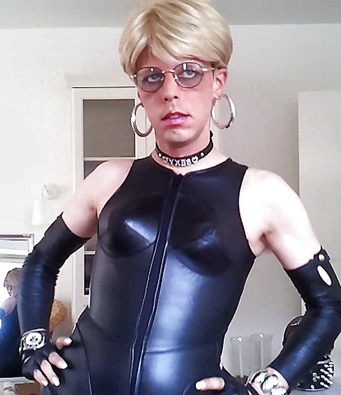 18P Sissy in Leather