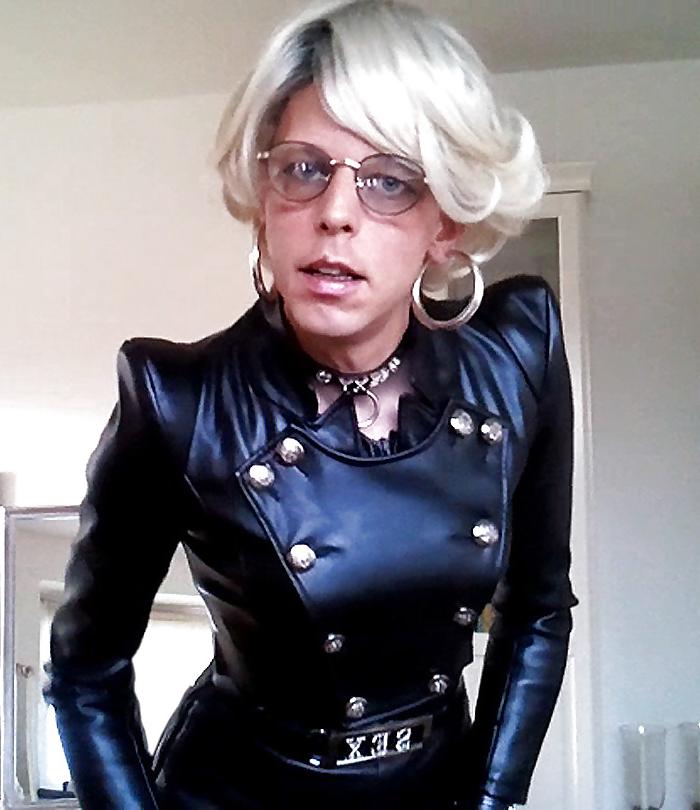 18P Sissy in Leather