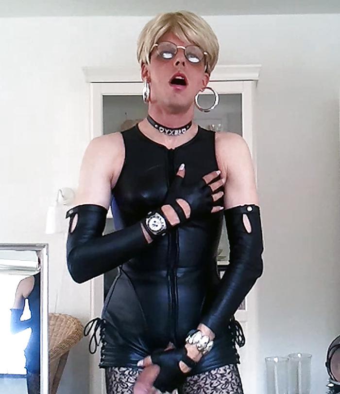 18P Sissy in Leather