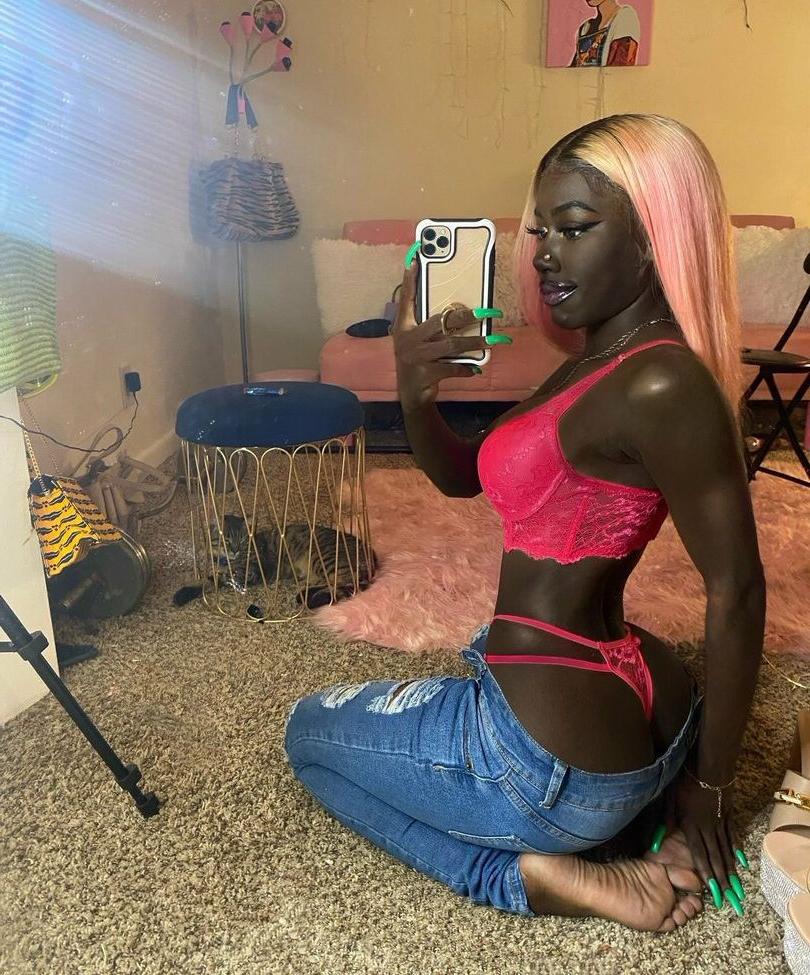25P Lazelle Doll nude