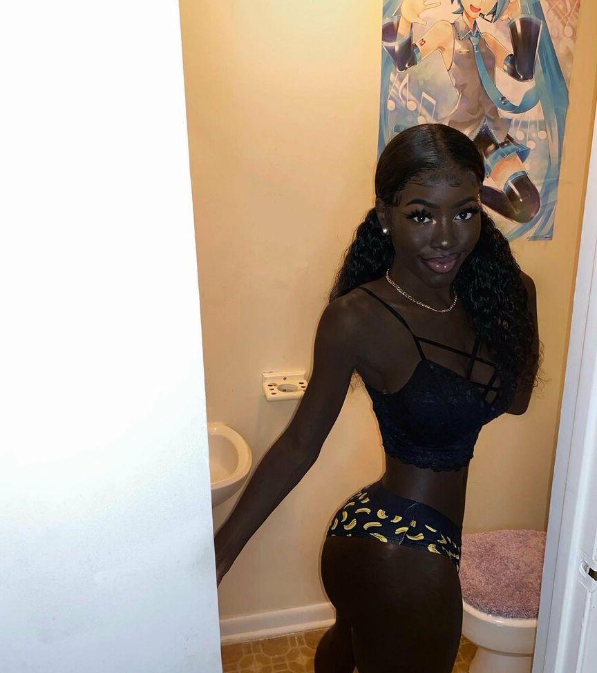25P Lazelle Doll nude