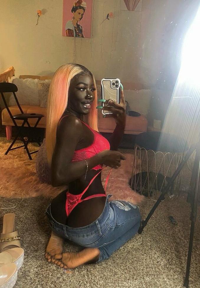 25P Lazelle Doll nude
