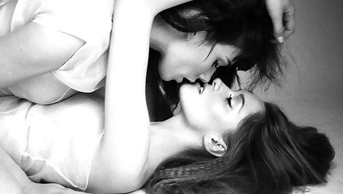 13P Women lovers