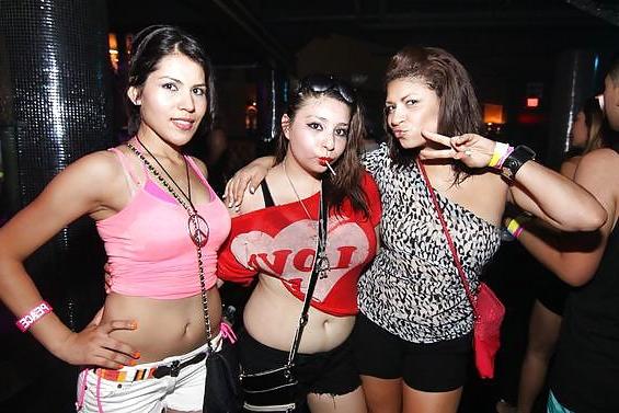25P Party cum sluts out looking for cock