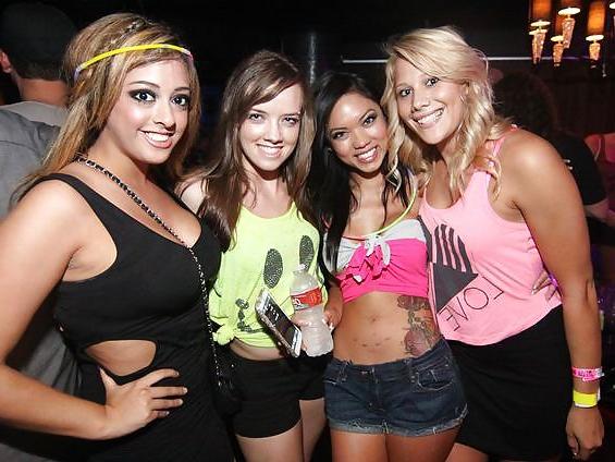 25P Party cum sluts out looking for cock