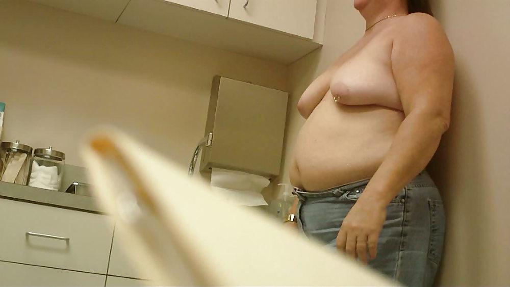 11P Wife breast aug consultation 02