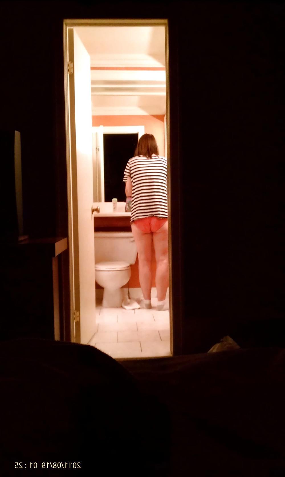4P Wife and hidden cam