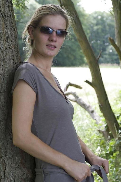 9P French wife nude at the lake