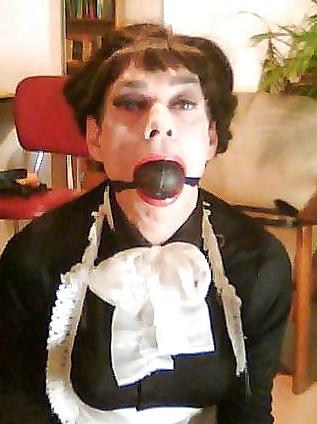 25P Gagged crossdressers