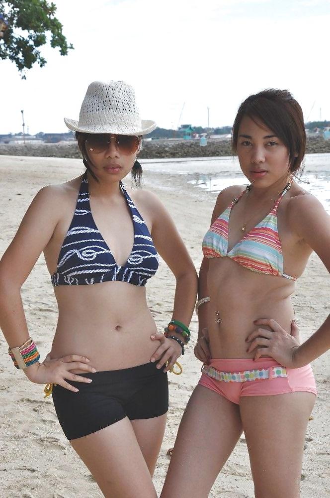 17P Cameltoe Teen