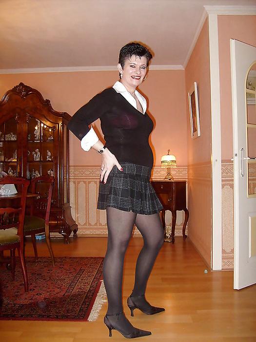 5P Sexy dutch M.I.L.F. 2