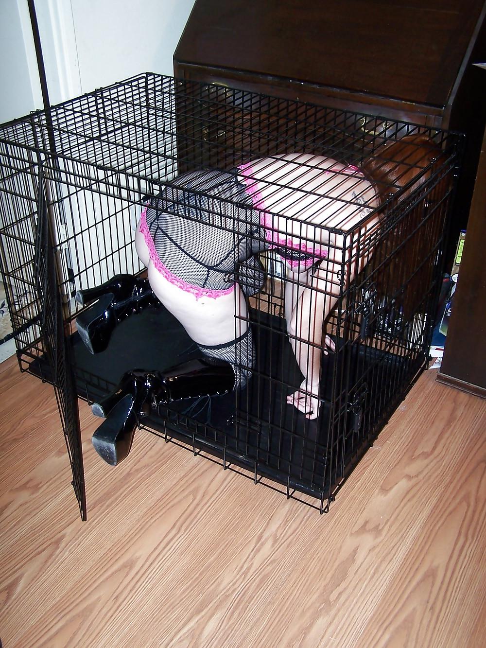 25P Redhead Caged and Craving Cock