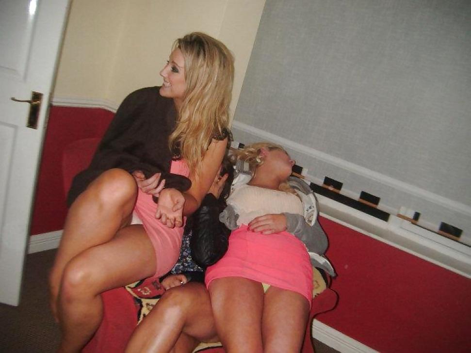 25P Party Girls Erotica By twistedworlds