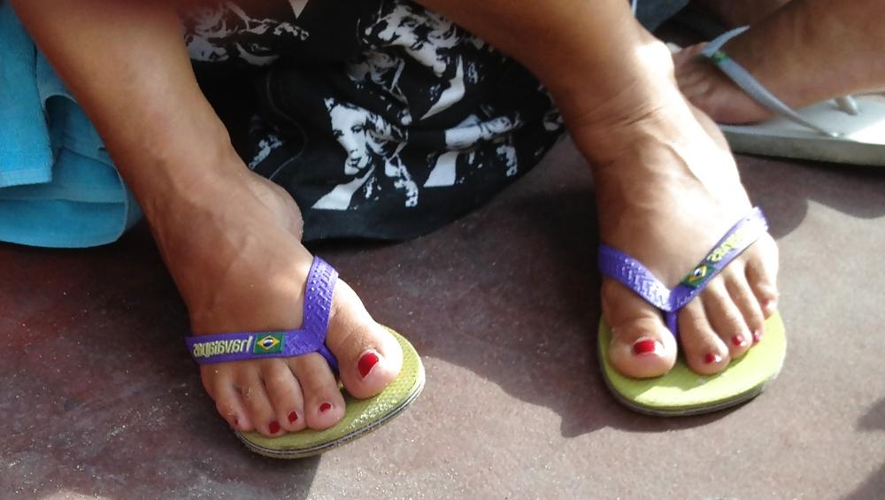 9P Foot perv on holiday