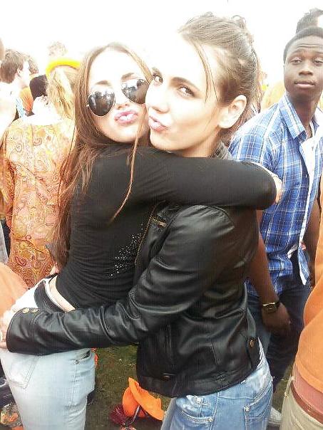 25P Dutch teen girls
