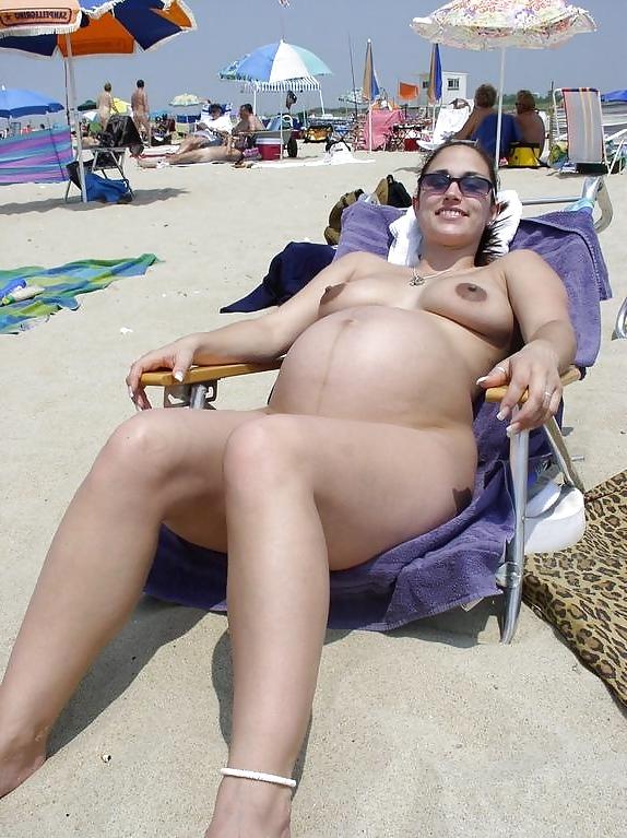 25P Amateurs having fun on the beach