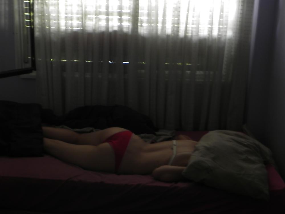 18P Se queda a dormir en casa