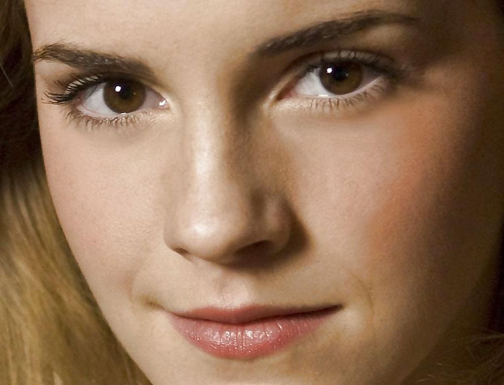 25P Celeb Fakes From The Web