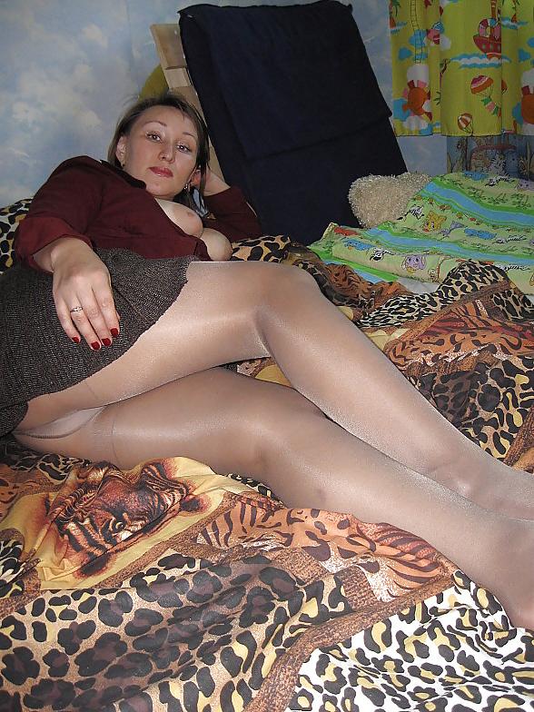 25P In shorts and pantyhose