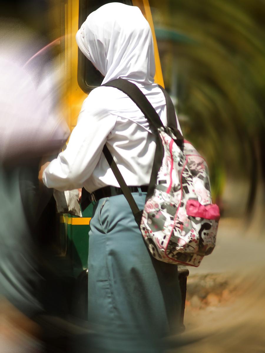16P Perfect Schoolgirl Ass 20120901-001
