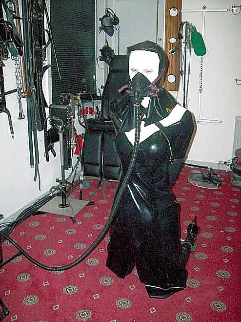 10P Steffy, die Gummipuppe