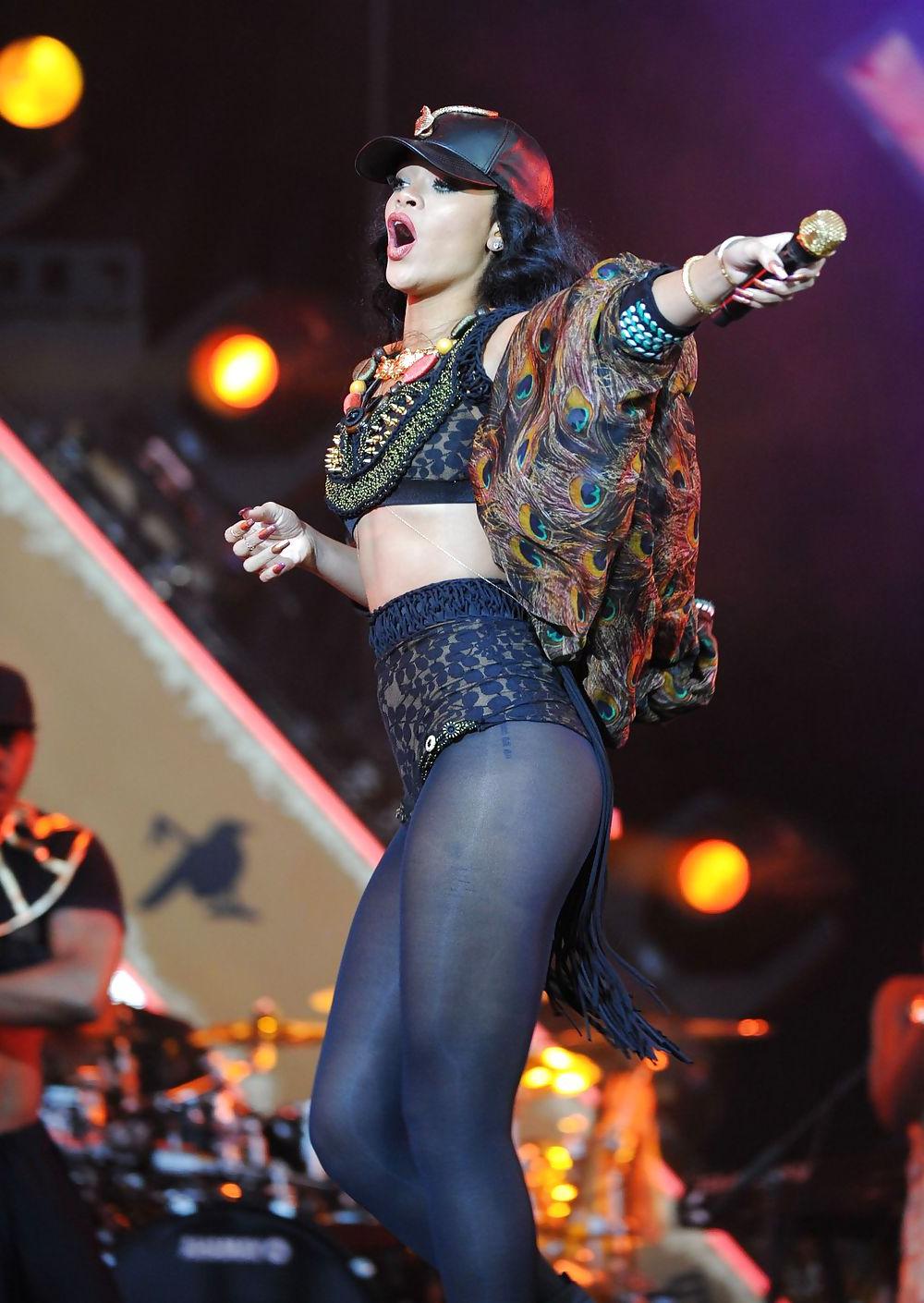 16P Sexy Rihanna Pantyhose