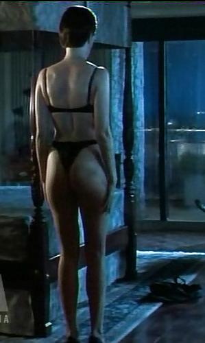 14P Jamie Lee Curtis .... the perfect body .