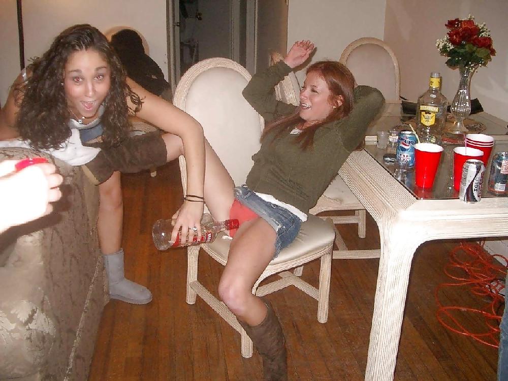 25P More Party Girls 1