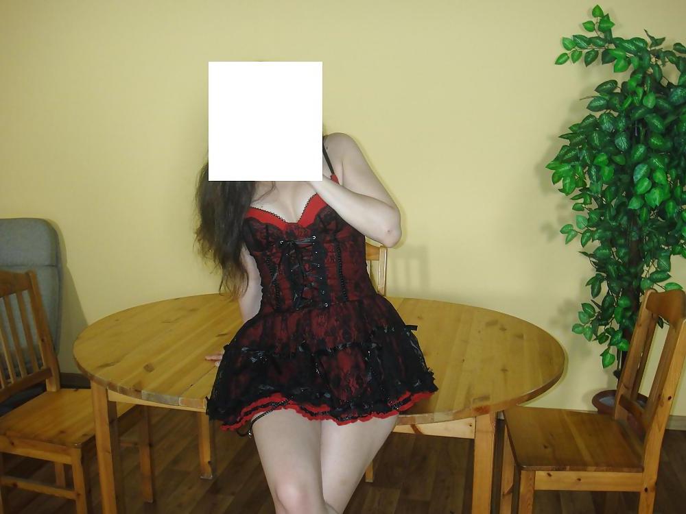 13P Hermosa hembre para un cornudo sumiso