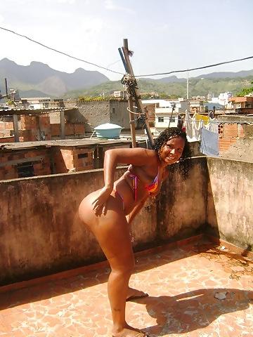 25P Girls from the favelas of Rio de Janeiro.(Personal Archive)