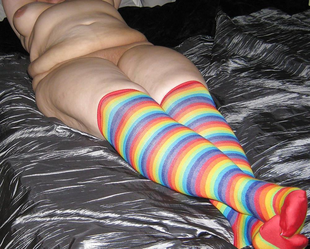 4P Wife in long socks