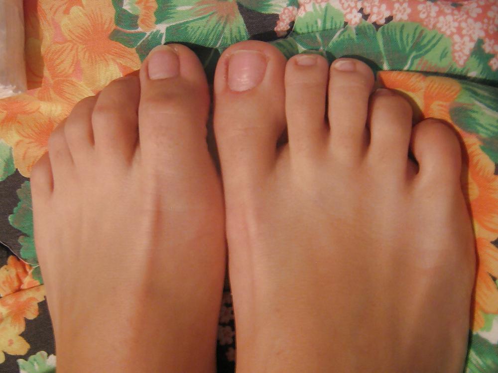 6P My friends feet paola