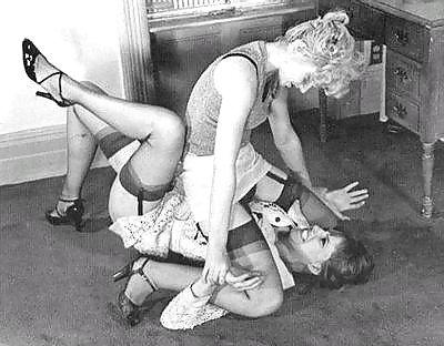 21P Yet more catfighting ladies