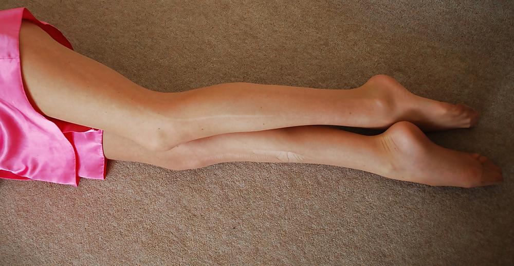 25P A friend modellin tights, pantyhose for me 2