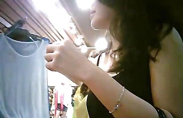 9P Slut JuzminHua Shopping Trip was Snapped by Hidden Cams
