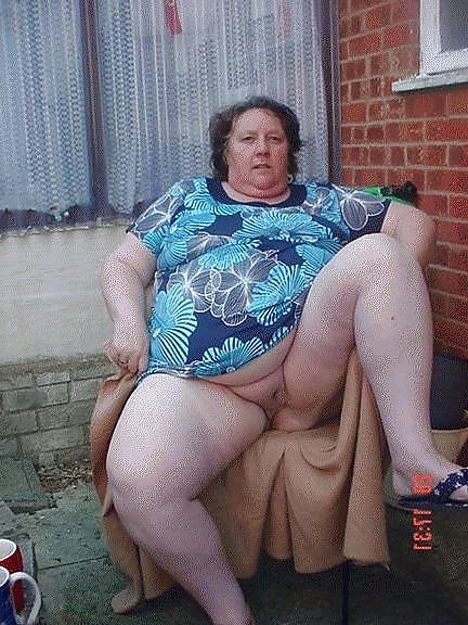 25P Grannies in holiday