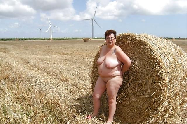 25P Grannies in holiday