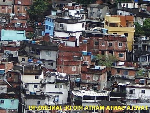 25P Girls from the favelas of Rio de Janeiro.(Personal Archive)3