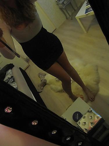 25P Blond dutch girls 