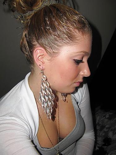 25P Blond dutch girls 