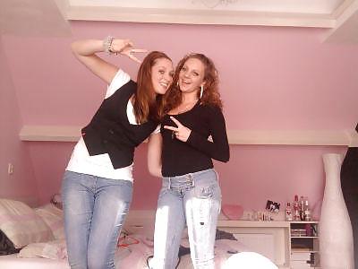 25P Blond dutch girls 